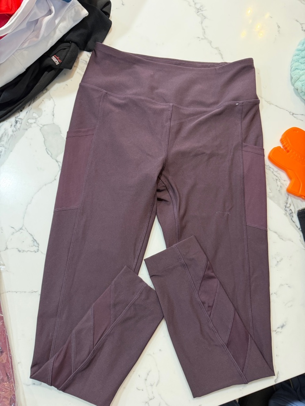 Mondetta Plum High-Rise Leggings with Side Pockets
